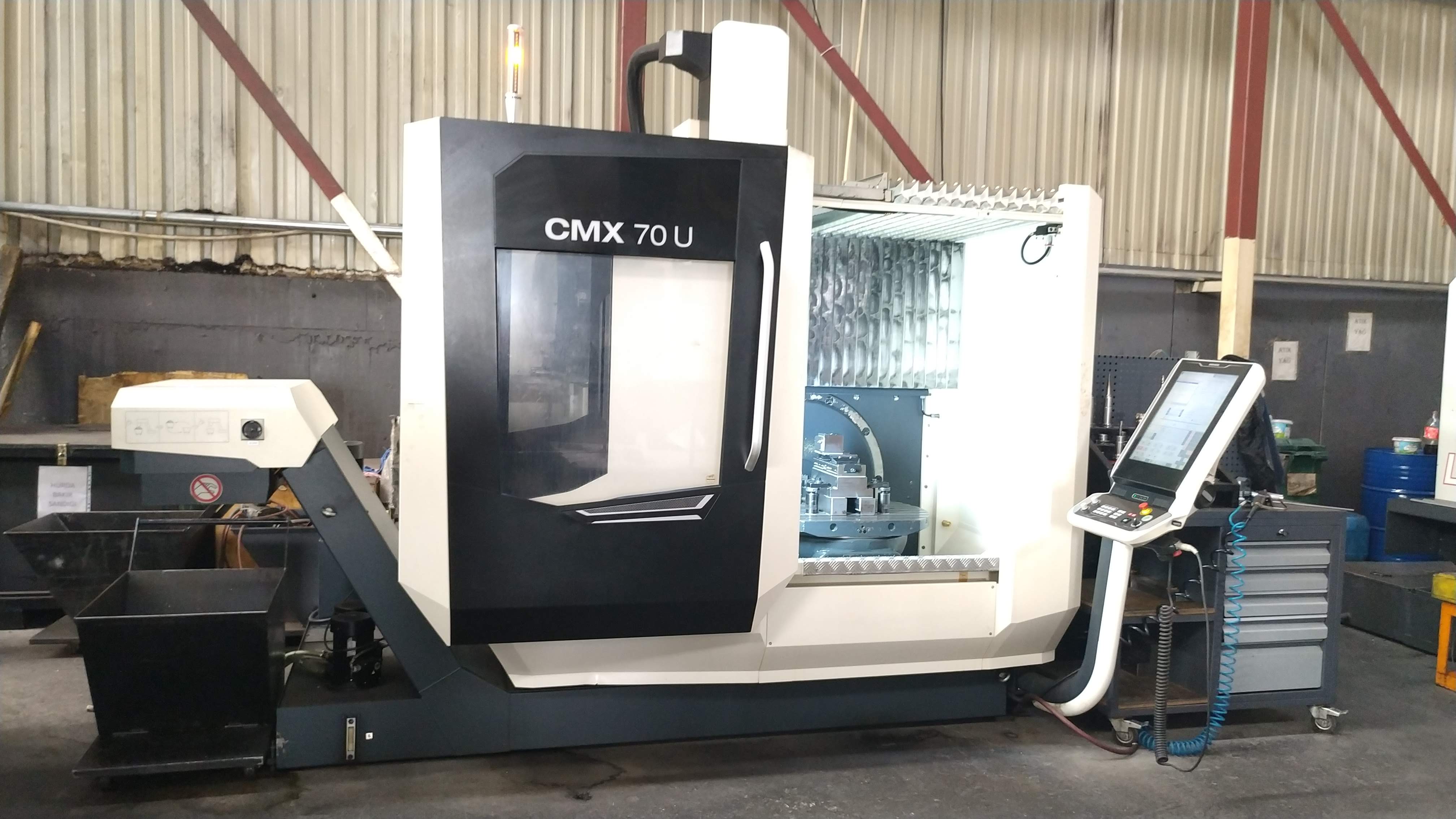 2018 DMG MORİ CMX70U 5 AX 